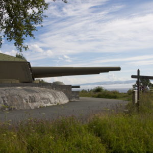 Ørland, Austrått Fort, a turret with three barrels pointing towards the sea